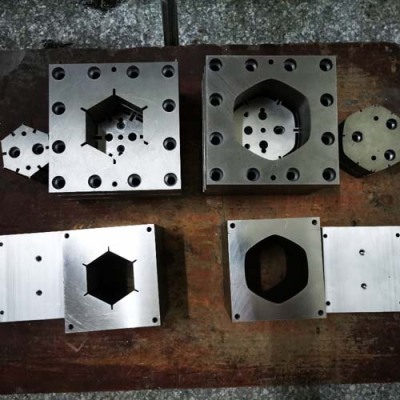 昆明塑膠擠出模具專(zhuān)賣(mài)店